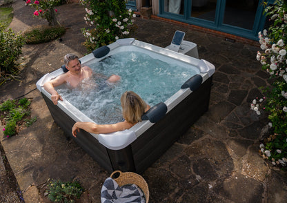 MSpa Frame OSLO 6 Person Bubble & Jet Spa