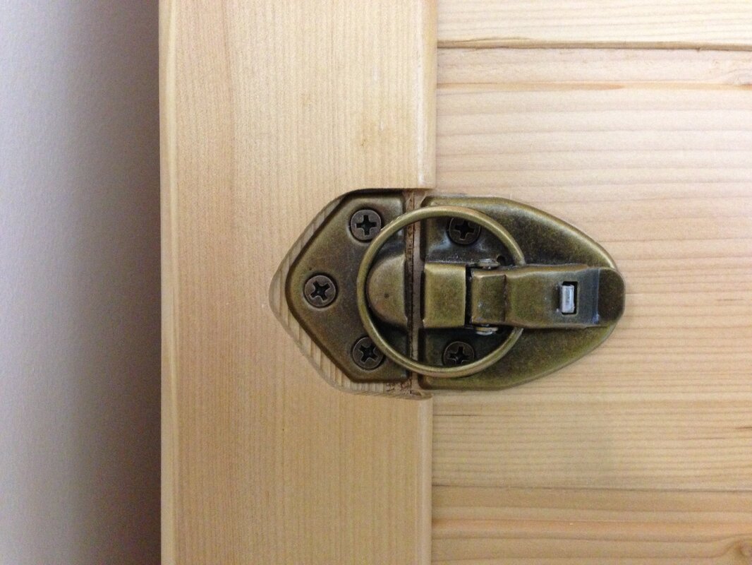 Tiburon 4 Person Indoor Traditional Steam Sauna / Use "SR200" for $200 OFF